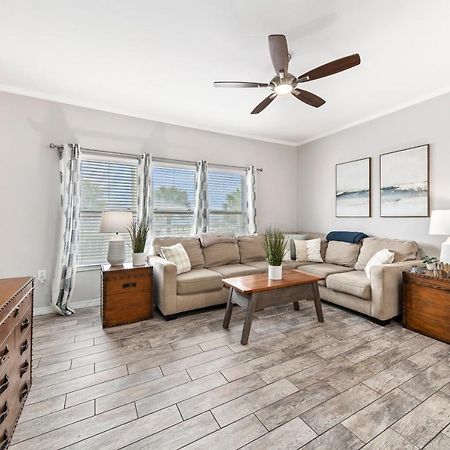 Summerescape - Retreat - Steps To Beach - Spaciouswestbeachcondo กัลฟ์ชอร์ส ภายนอก รูปภาพ