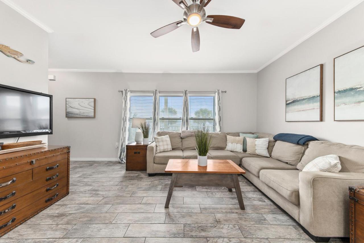 Summerescape - Retreat - Steps To Beach - Spaciouswestbeachcondo กัลฟ์ชอร์ส ภายนอก รูปภาพ