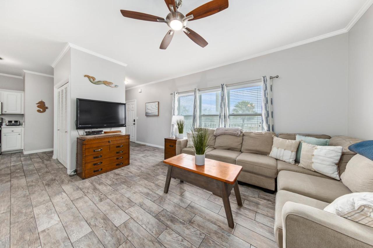 Summerescape - Retreat - Steps To Beach - Spaciouswestbeachcondo กัลฟ์ชอร์ส ภายนอก รูปภาพ